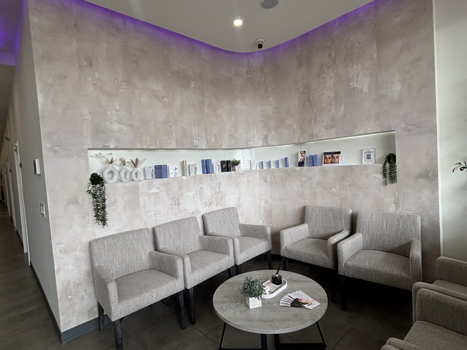 The Rewind Bar Med Spa lounge